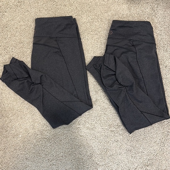 2 Pair Essential Tight Fit Capris | Size S | Color Dark Heather Grey | CALIA - Picture 3 of 3